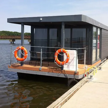 Houseboat Rotan Rieth Komfortowe Domy Na Wodzie Nyaraló Nowe Warpno