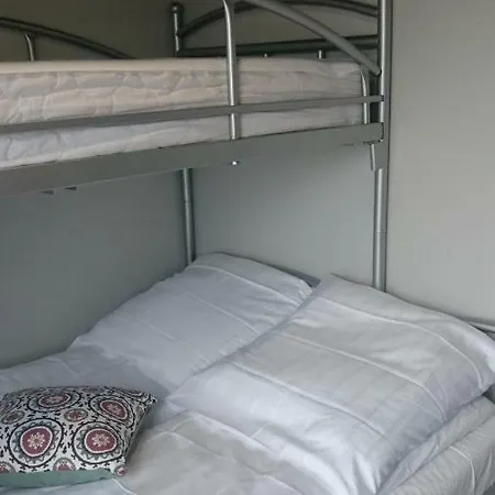 Nyaraló Houseboat Rotan Rieth Komfortowe Domy Na Wodzie