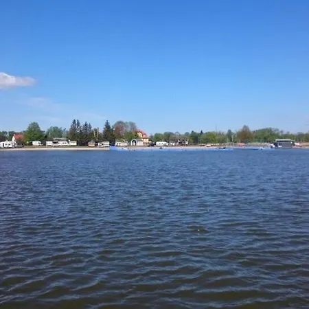 Houseboat Rotan Rieth Komfortowe Domy Na Wodzie
